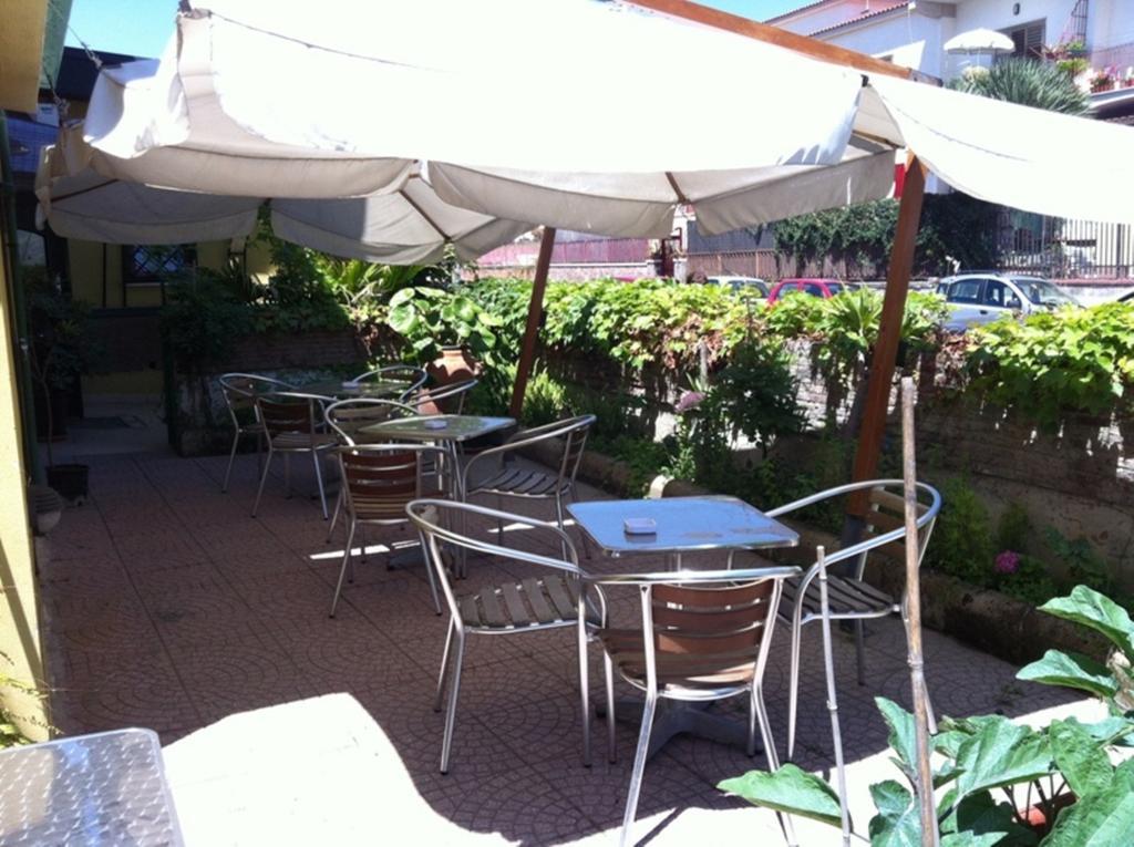 Albergo Delle Rose Pouzzoles Extérieur photo