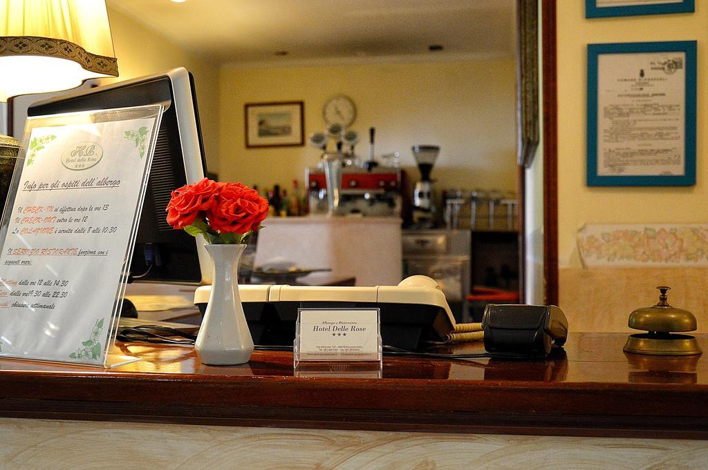 Albergo Delle Rose Pouzzoles Extérieur photo